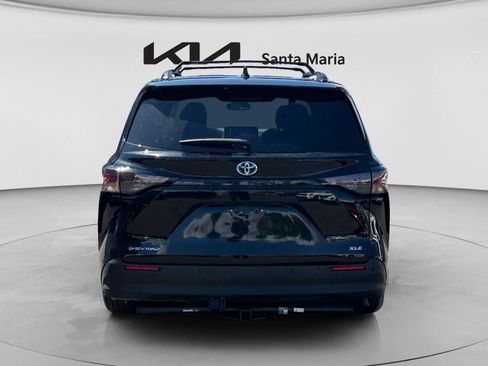 Used 2025 Toyota Sienna XLE w/ XLE Plus Package image 7