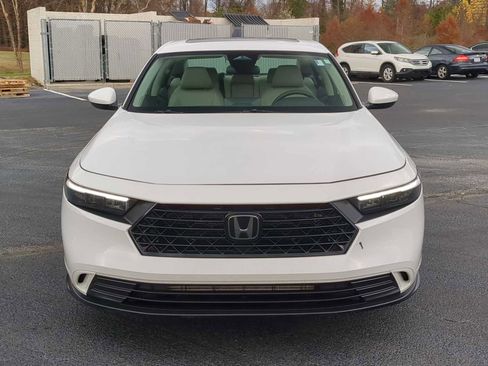 Used 2023 Honda Accord EX image 3