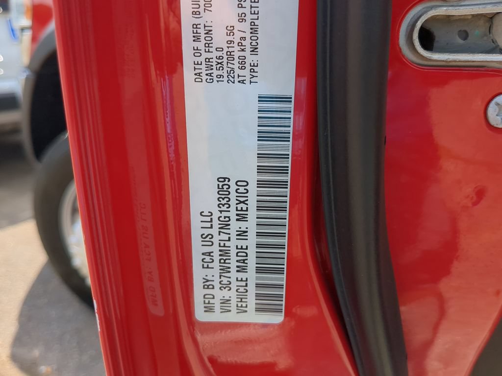 Used 2022 RAM 5500 Tradesman w/ Chrome Appearance Group RWD image 25