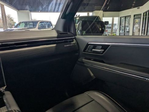 Used 2024 GMC Sierra EV Denali image 16