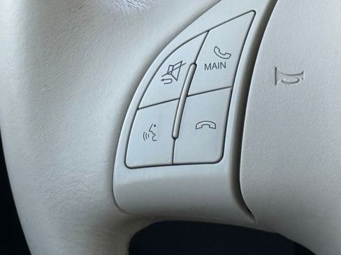 Used 2018 FIAT 500 Pop image 25