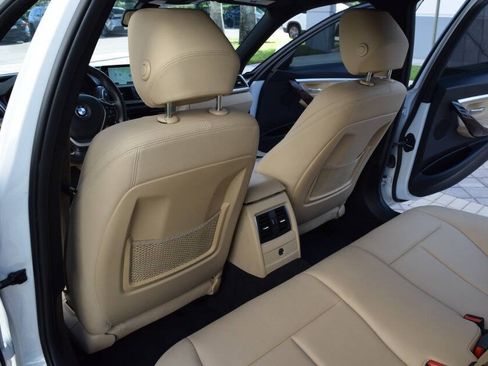 Used 2017 BMW 330i Sedan RWD image 44