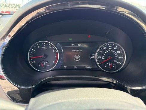 Used 2022 Kia Seltos SX AWD/4WD image 26