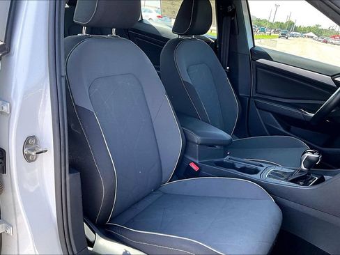 Used 2025 Volkswagen Jetta Sport FWD image 7