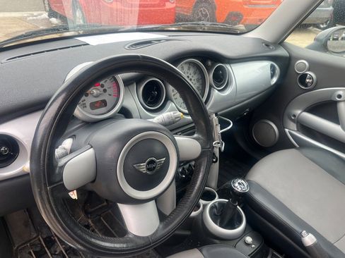 Used 2005 MINI Cooper Hardtop image 9