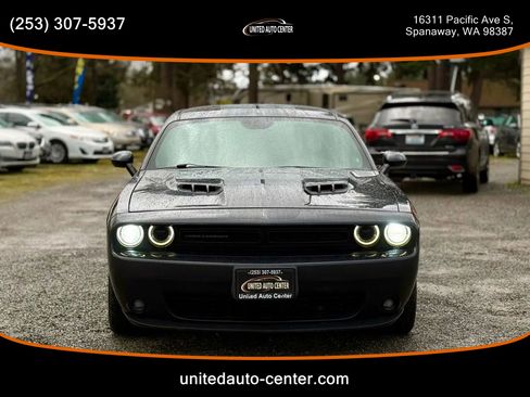 Used 2017 Dodge Challenger SXT w/ Blacktop Package image 2