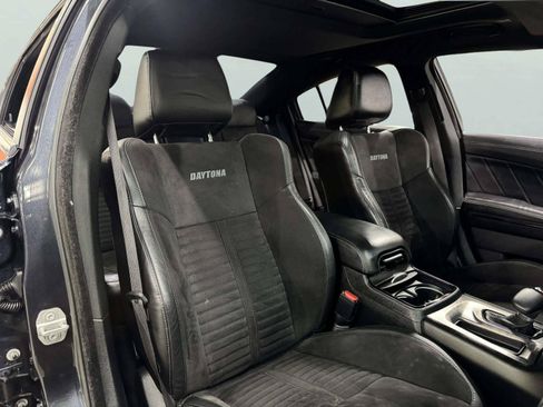 Used 2019 Dodge Charger Scat Pack w/ Daytona Edition Group RWD image 54