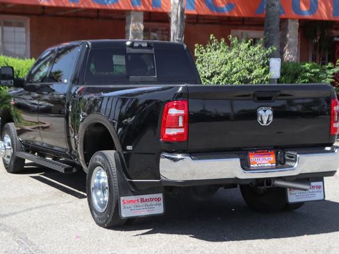 Used 2024 RAM 3500 Tradesman w/ Chrome Appearance Group AWD/4WD image 6