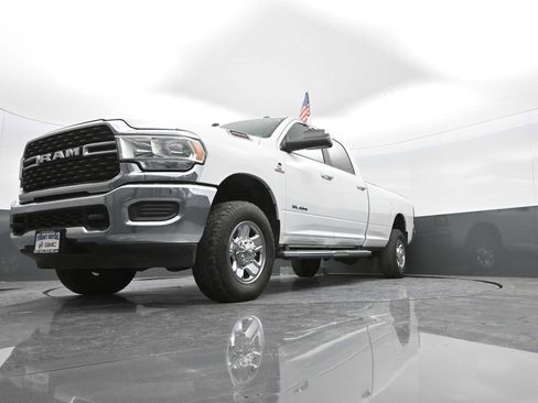 Used 2022 RAM 3500 Big Horn image 67