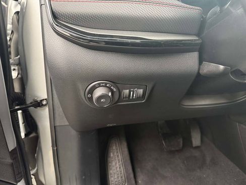 New 2026 Jeep Compass Trailhawk image 19