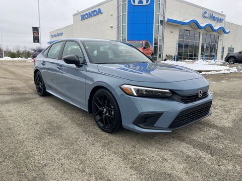 Used 2023 Honda Civic Sport image 1