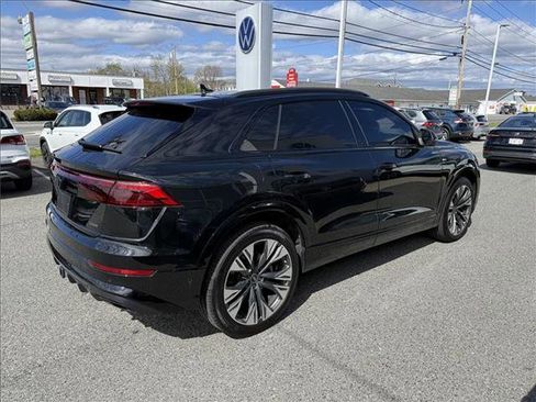 Used 2025 Audi Q8 Premium Plus w/ Premium Plus Package AWD/4WD image 6