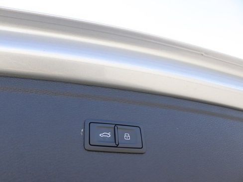 Used 2025 Audi Q5 2.0T Premium Plus image 6