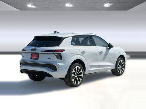 New 2026 Audi Q3 quattro 2.0T image 9