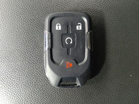 Used 2021 GMC Acadia SLE w/ Driver Convenience Package FWD image 32