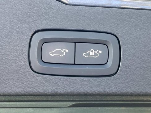 Used 2020 Volvo V60 T5 Momentum w/ Protection Package image 13