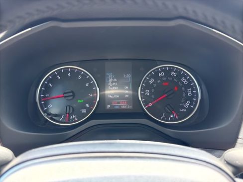 Certified 2022 Toyota RAV4 XLE Premium FWD image 21