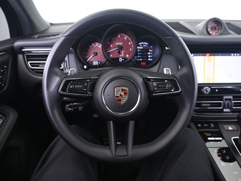 Used 2025 Porsche Macan GTS image 36