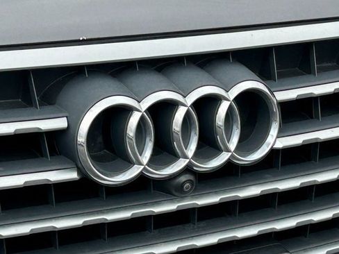 Used 2019 Audi Q7 3.0T Premium Plus w/ Premium Plus Package image 9