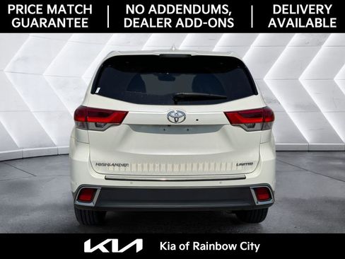 Used 2019 Toyota Highlander Limited FWD image 6