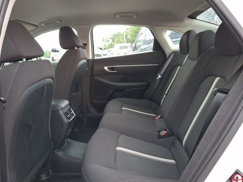 Used 2021 Hyundai Sonata Blue FWD image 11