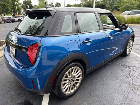 Certified 2025 MINI Cooper S FWD image 5