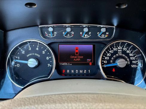 Used 2013 Ford F150 King Ranch w/ King Ranch Luxury Pkg image 25