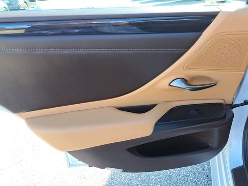 Used 2020 Lexus ES 350 w/ Premium Package image 7