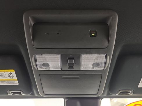 Used 2023 Nissan Frontier PRO-4X w/ Pro Convenience Package image 39