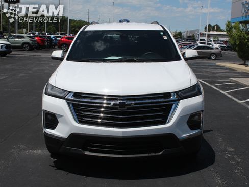 Used 2023 Chevrolet Traverse LT FWD image 9