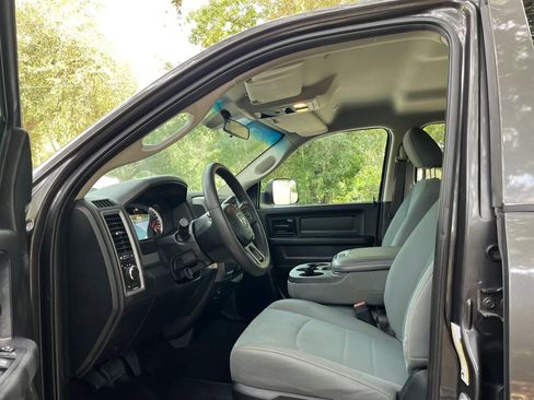 Used 2018 RAM 3500 Tradesman w/ Chrome Appearance Group AWD/4WD image 14