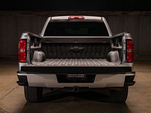 Used 2018 Chevrolet Silverado 1500 LT w/ All Star Edition AWD/4WD image 8