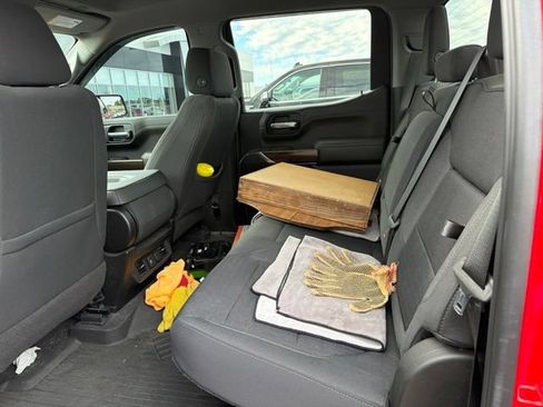 Used 2021 Chevrolet Silverado 1500 RST AWD/4WD image 12