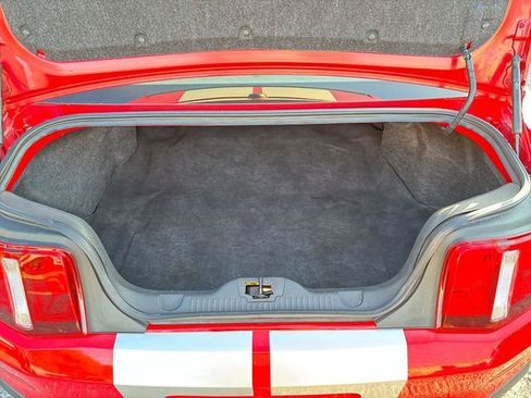 Used 2010 Ford Mustang Shelby GT500 image 16