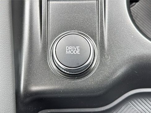 New 2025 Ford Explorer Active w/ Active Comfort Package image 42