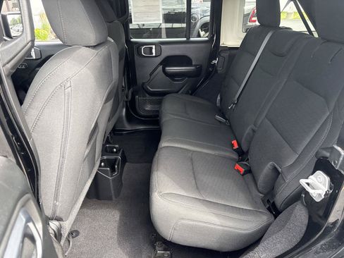 Used 2021 Jeep Wrangler Unlimited Sport AWD/4WD image 10