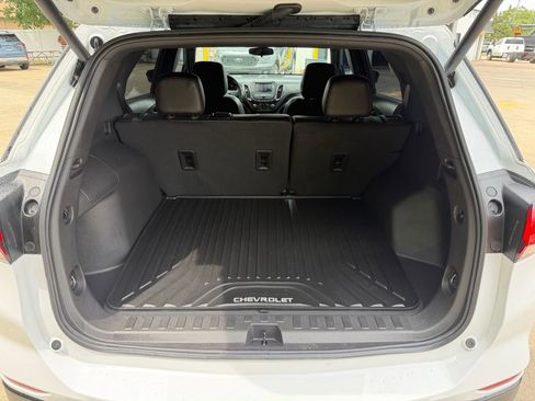 Used 2024 Chevrolet Equinox RS FWD image 34