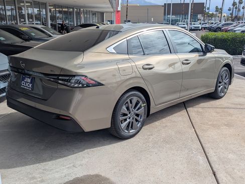 New 2026 Nissan Sentra SL image 2
