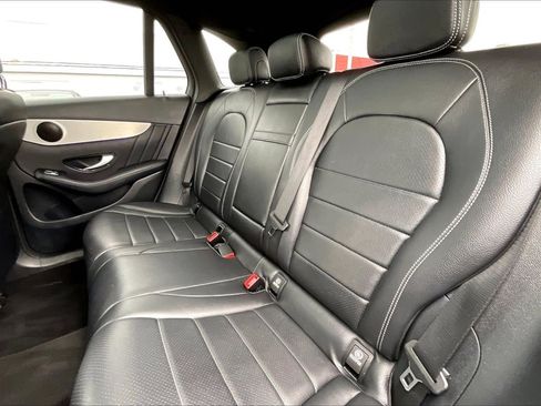 Used 2022 Mercedes-Benz GLC 300 image 22