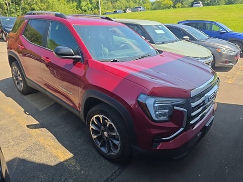 Used 2025 GMC Terrain Elevation w/ Elevation Premium Package AWD/4WD image 4