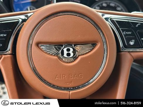 Used 2018 Bentley Bentayga AWD/4WD image 26