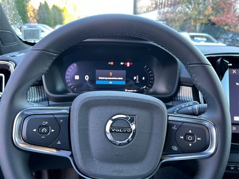 New 2026 Volvo XC40 B5 Ultra w/ Climate Package image 12