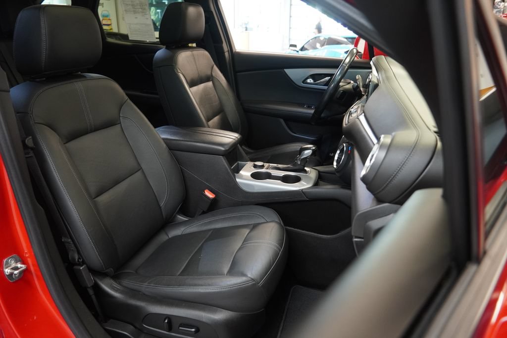 Used 2020 Chevrolet Blazer LT w/ Sound & Technology Package AWD/4WD image 36
