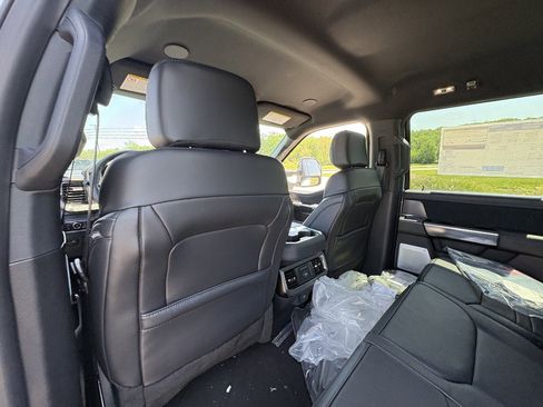 New 2026 Ford F350 Platinum w/ Tremor Off-Road Package AWD/4WD image 18