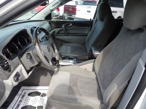 Used 2014 Buick Enclave Convenience image 11