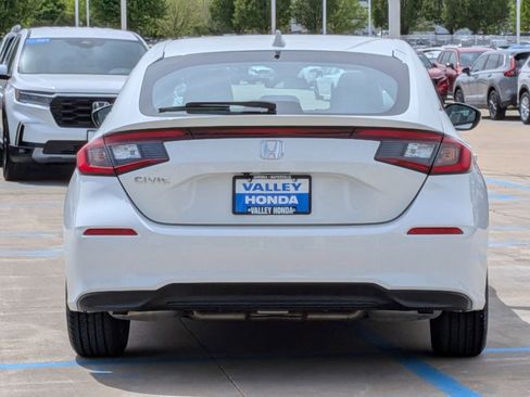 Certified 2023 Honda Civic EX-L image 8