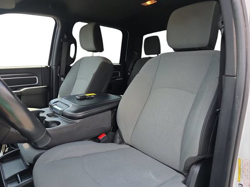 Used 2024 RAM 3500 Big Horn AWD/4WD image 15