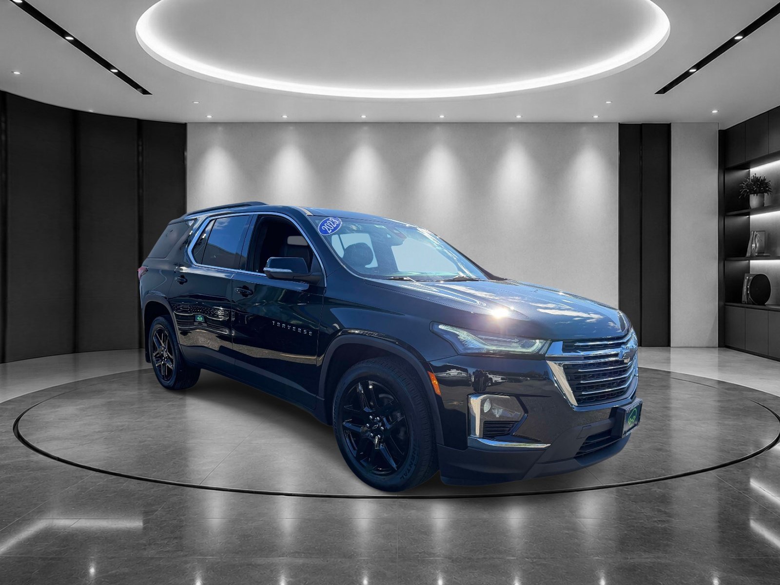 Used 2023 Chevrolet Traverse LT AWD/4WD image 2