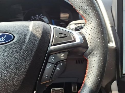 Certified 2024 Ford Edge ST-Line AWD/4WD image 15