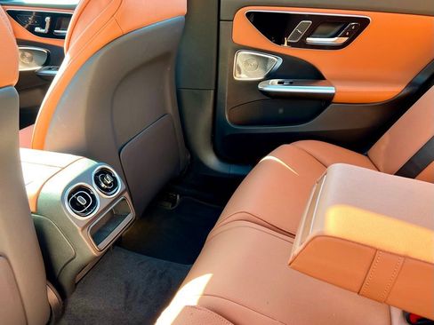 Certified 2026 Mercedes-Benz C 300 4MATIC Sedan image 12